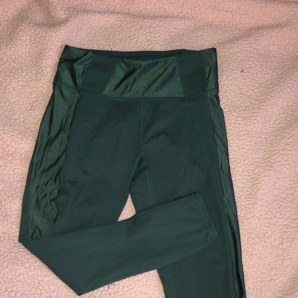 Power hold by Fabletics